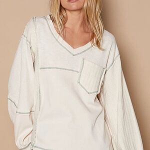POL V-Neck knit Panel Exposed Seam Top